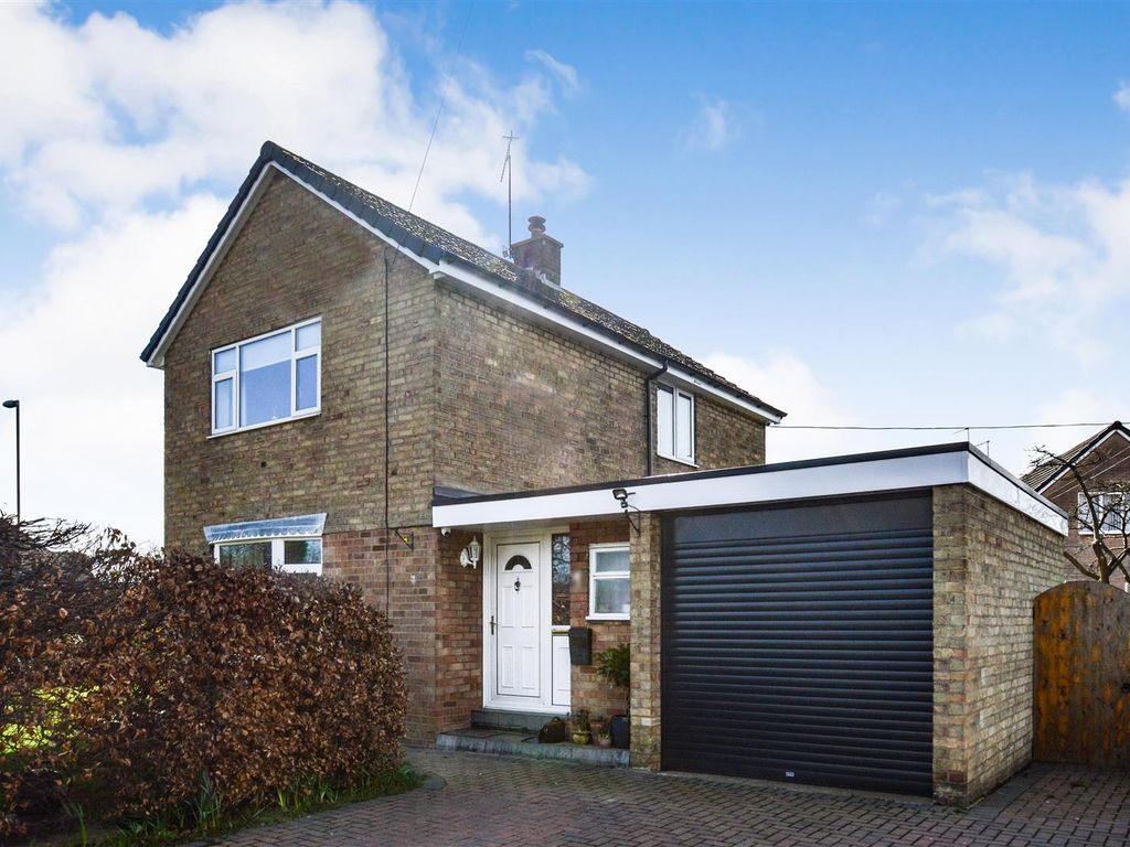3 bed detached house for sale in Road, Hessle HU13, £235,000