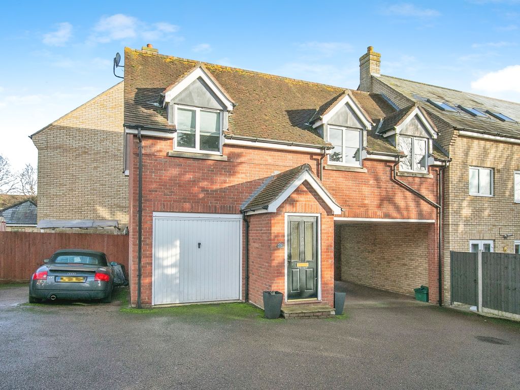 2 bed end terrace house for sale in Bradford Drive, Colchester, Essex