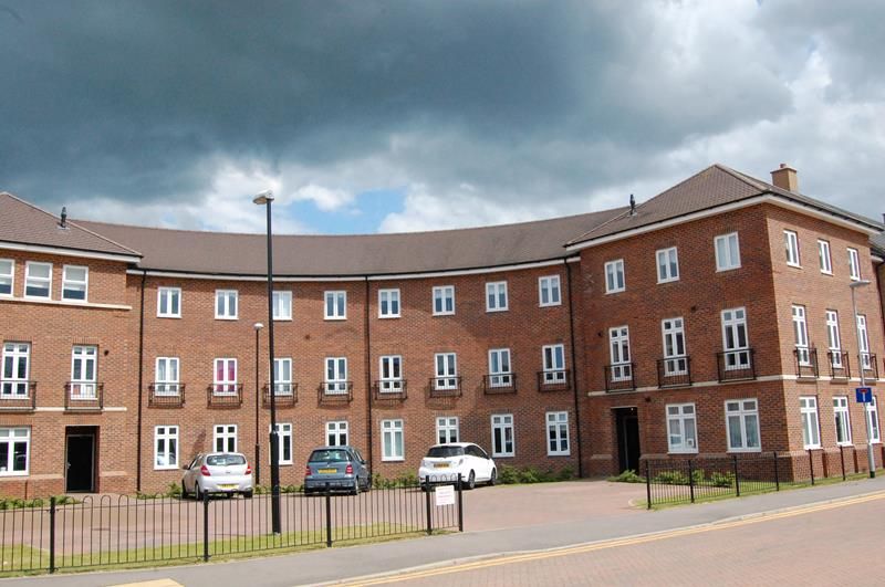 2 bed flat to rent in Rochester Way, New Cardington MK42 Zoopla
