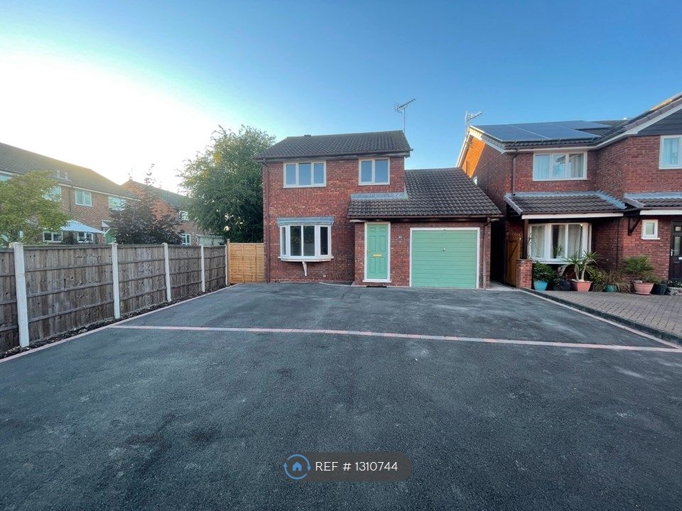 3 bed detached house to rent in Leicester Street, Long Eaton