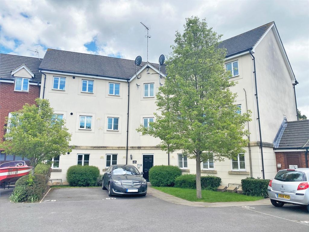 2 bed flat for sale in Watermint Drive, Tuffley, Gloucester GL4 Zoopla