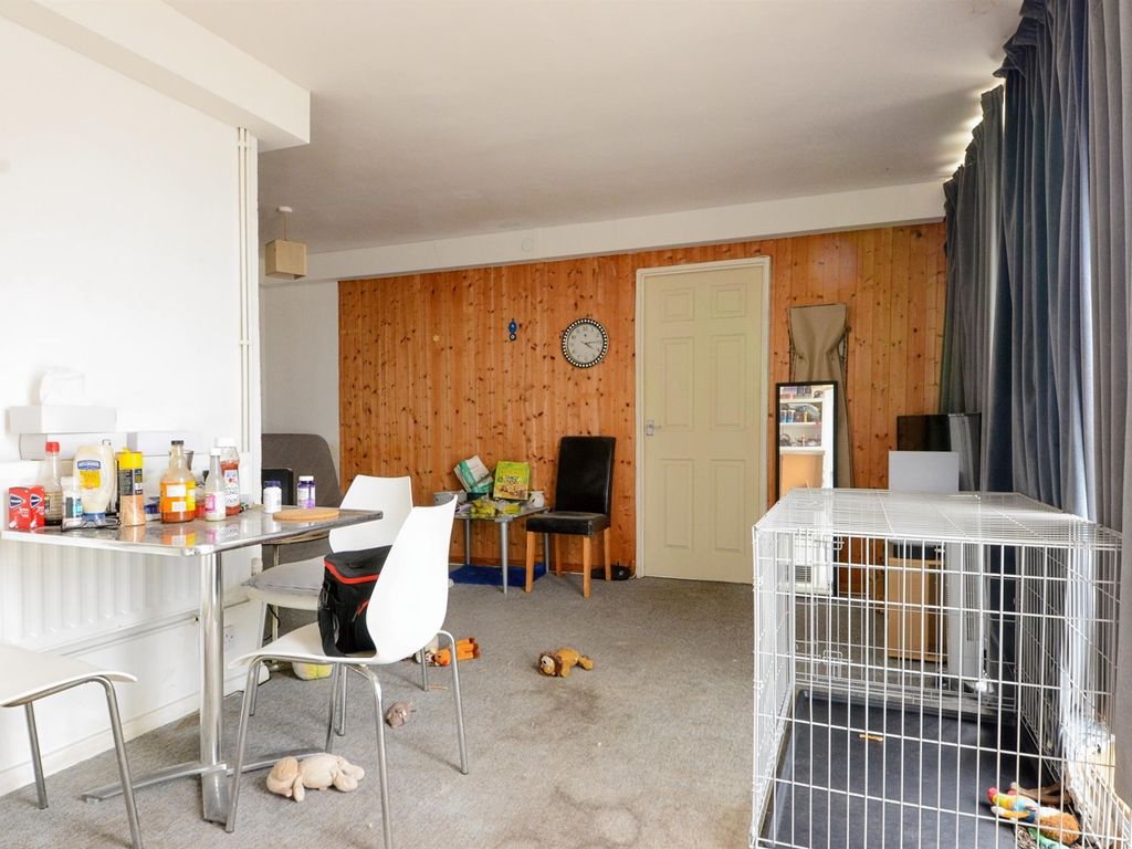 Garsmouth Way, Watford WD25  