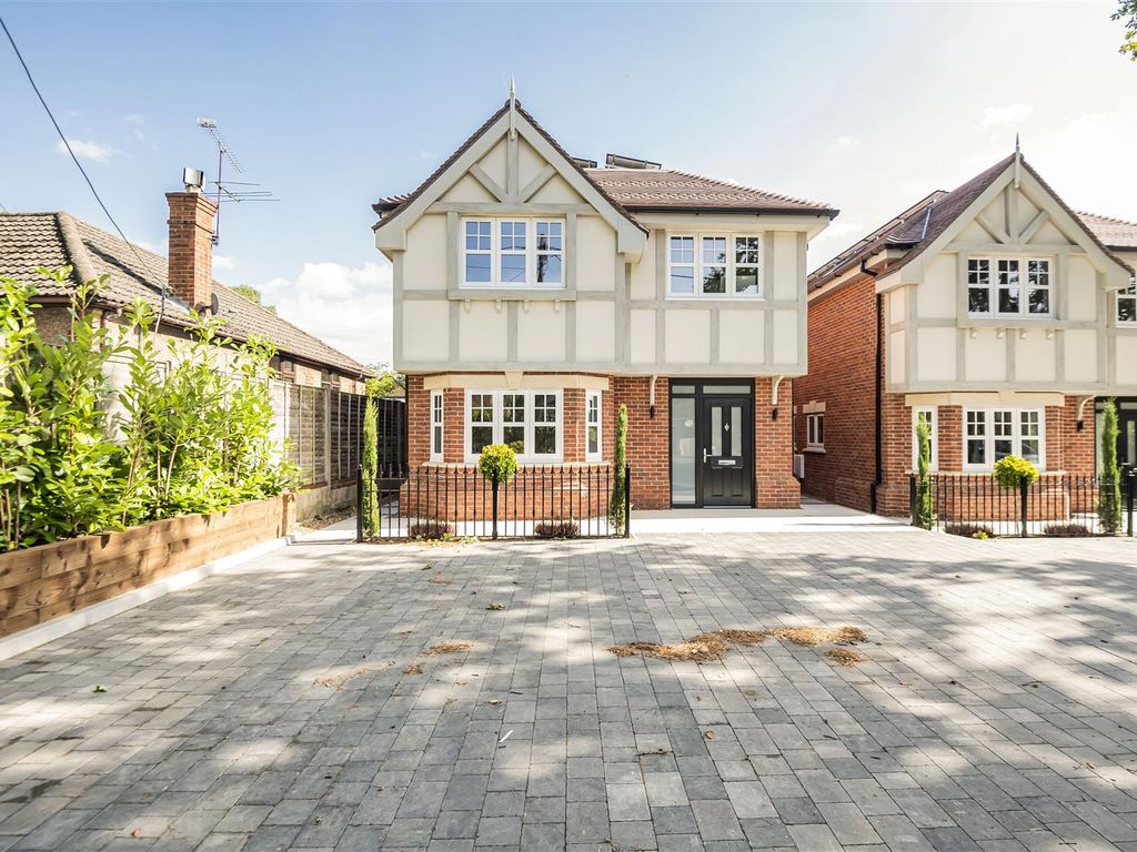 New home, 4 bed detached house for sale in Bearwood Road, Wokingham, Berkshire RG41, £850,000