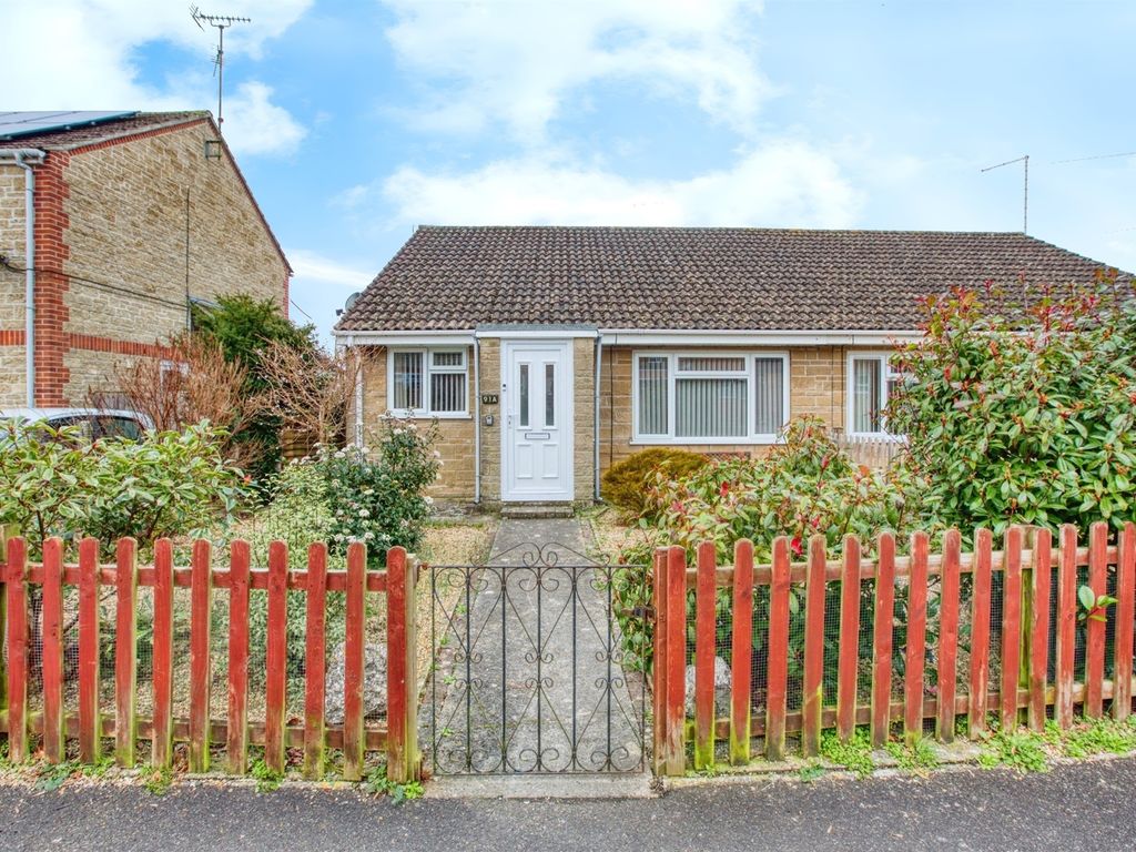2 bed semidetached bungalow for sale in Bridle Way, Barwick, Yeovil