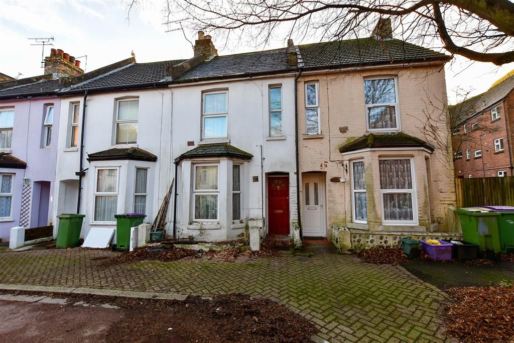 2 bed terraced house for sale in Bradstone New Road, Folkestone, Kent CT20, £160,000 Zoopla