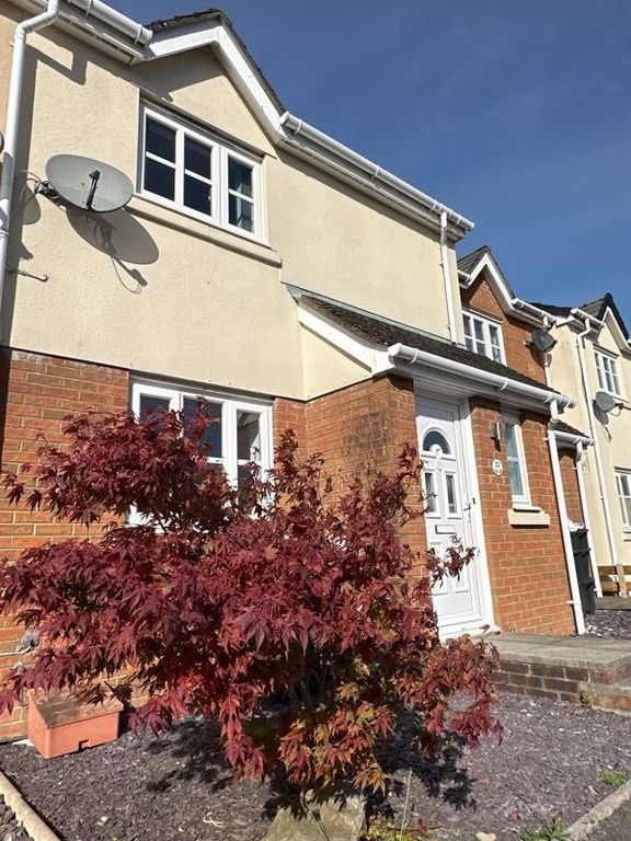 3 bed terraced house to rent in Lakeside Close, Nantyglo, Ebbw Vale