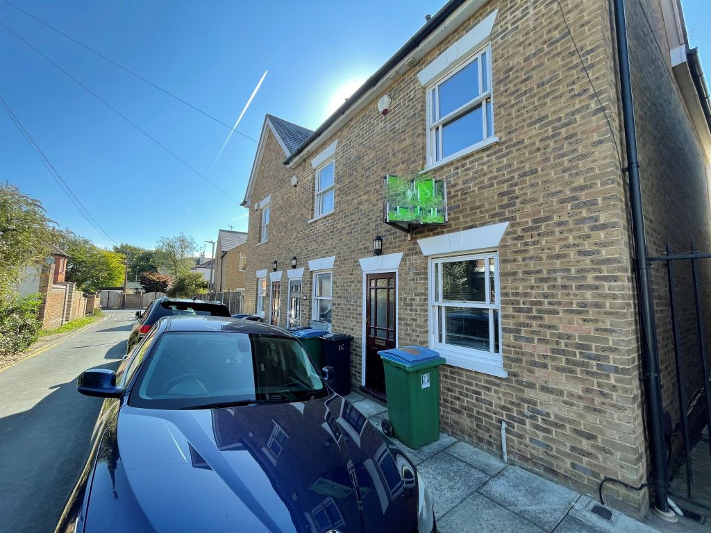 Cole Road, Watford WD17  