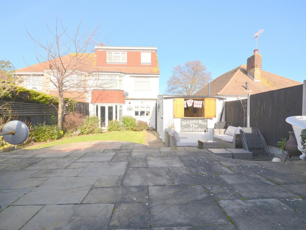 4 bed semidetached house for sale in Northdown Road, Cliftonville