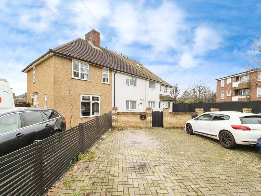 2 bed terraced house for sale in Ivyhouse Road, Dagenham, Essex RM9, £360,000 Zoopla