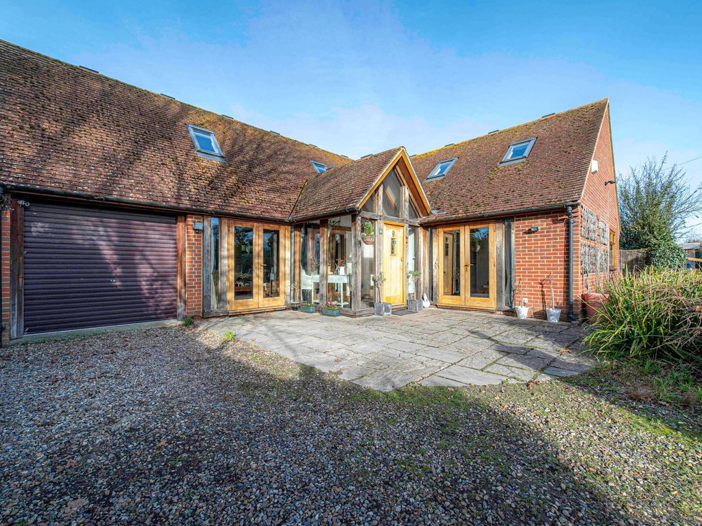 4 bed detached house for sale in Bekesbourne Lane, Littlebourne CT3, £