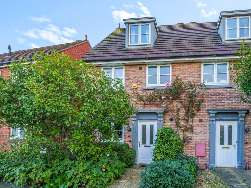 3 bed semidetached house for sale in Old Gloucester Road, Cheltenham
