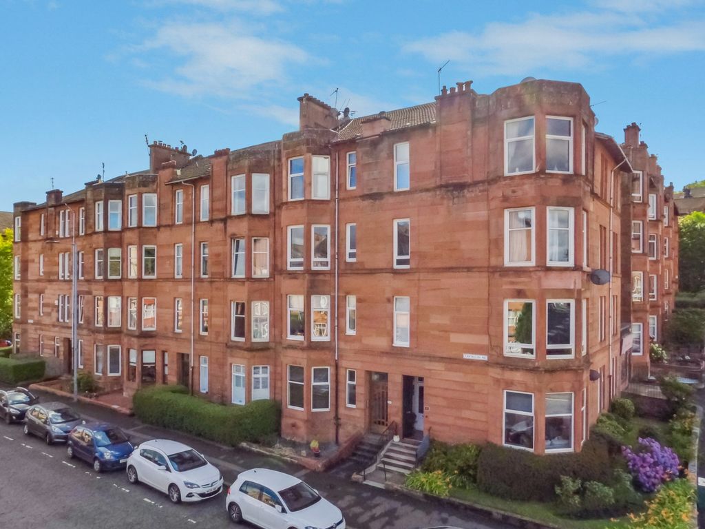 2 bed flat for sale in Tantallon Road, Shawlands, Glasgow G41, £179,000