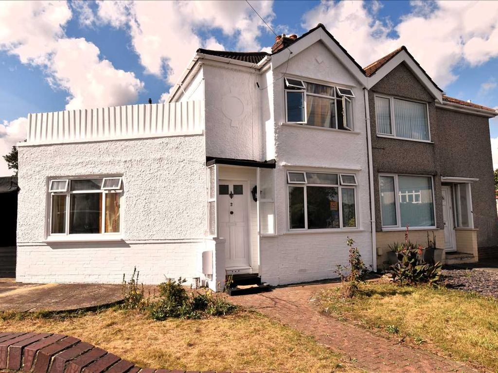 3 bed property to rent in Wendover Way, Welling DA16, £1,950 pcm Zoopla