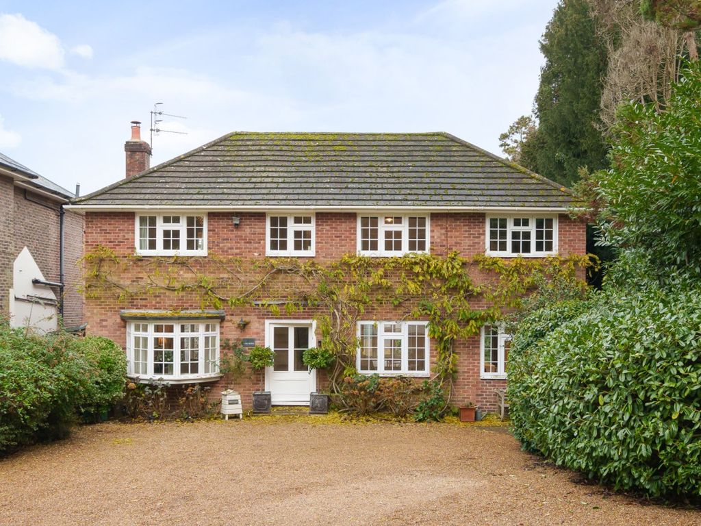 5 bed detached house to rent in Broadwater Down, Tunbridge Wells TN2, £4,500 pcm Zoopla