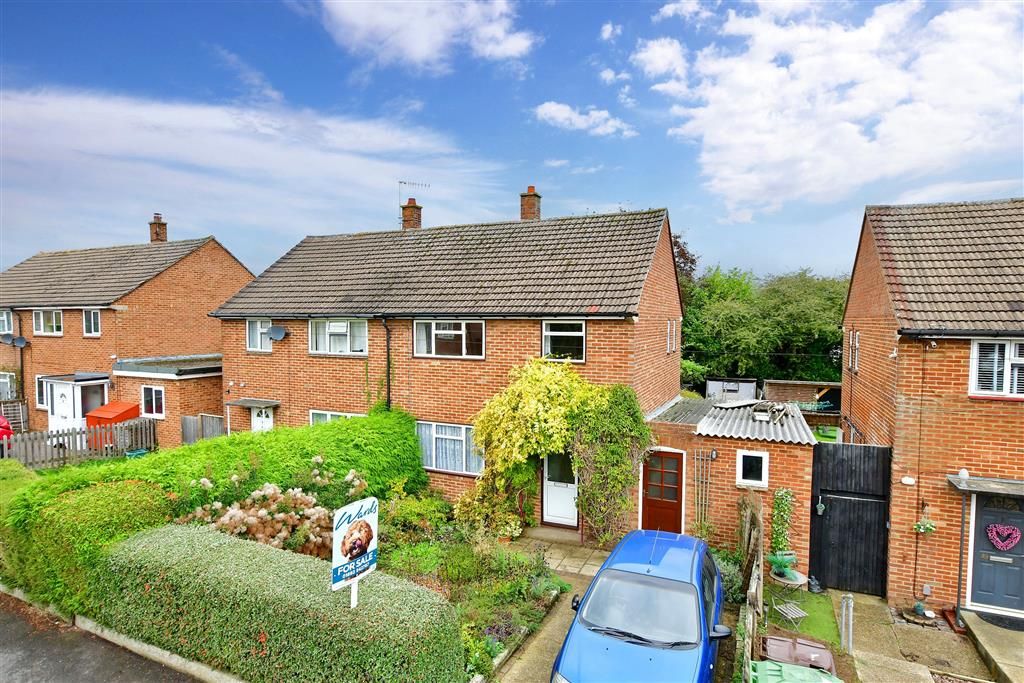 3 bed semidetached house for sale in Harries Road, Tunbridge Wells
