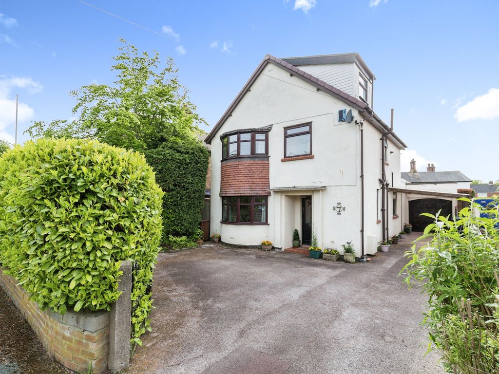 4 bed detached house for sale in Cavendish Place, WaltonLeDale