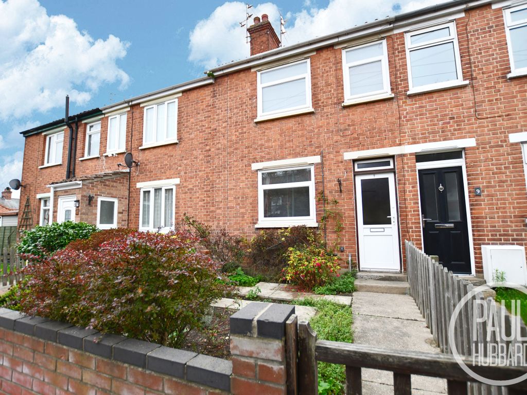 2 bed terraced house for sale in Somerton Avenue, Lowestoft, Suffolk