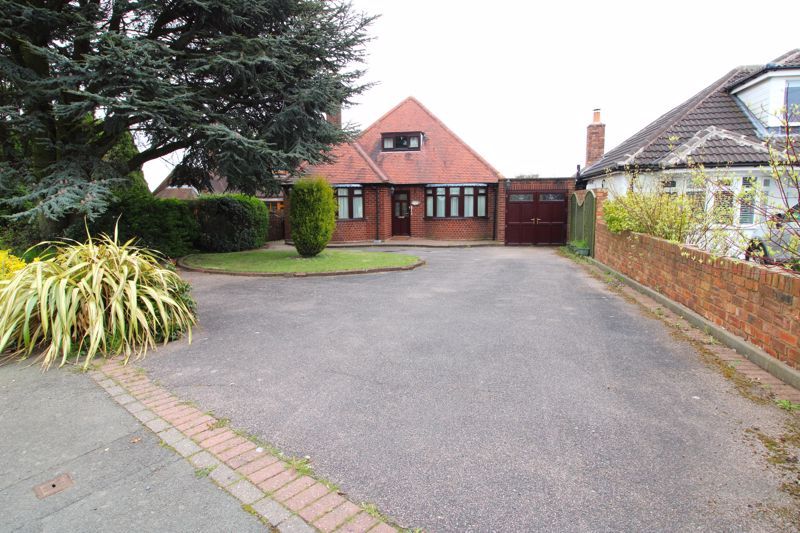 4 bed detached house for sale in Lazy Hill Road, Aldridge WS9, £326,750
