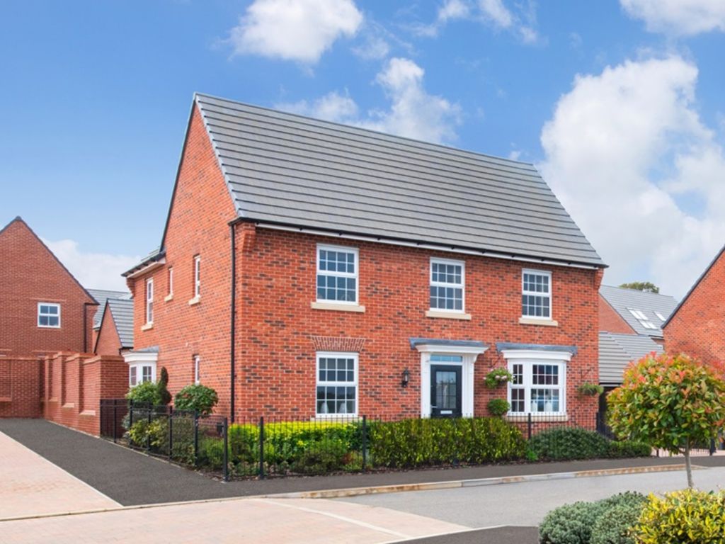 4 bed detached house for sale in Line Way, Earls Barton, Northampton