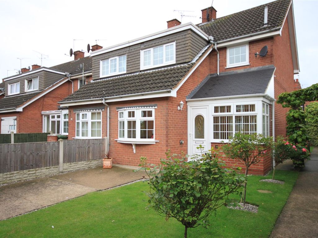 3 bed semidetached bungalow to rent in 40, Vicars Walk, Worksop, Nottinghamshire S80 Zoopla