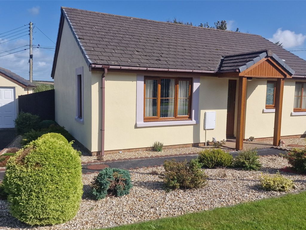 2 bed bungalow for sale in Southcott Meadows, Jacobstow, Bude, Cornwall