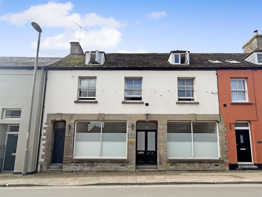 1 bed flat to rent in High Street, Stalbridge, Sturminster Newton DT10