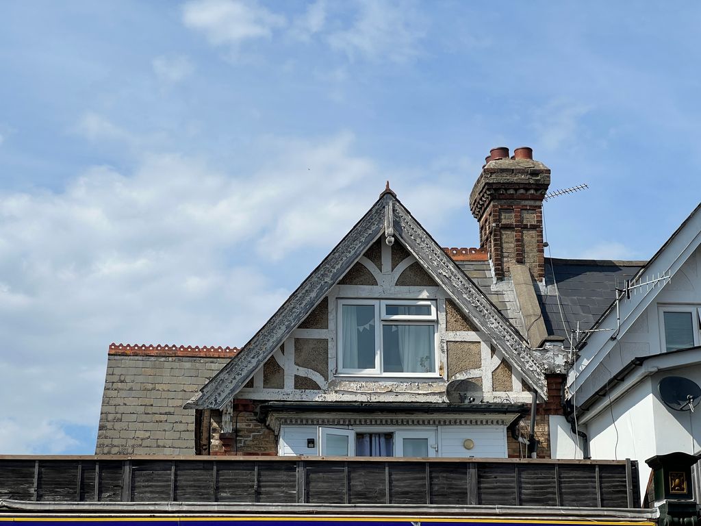 2 bed flat for sale in Haviland Road, Bournemouth BH7, £195,000 Zoopla