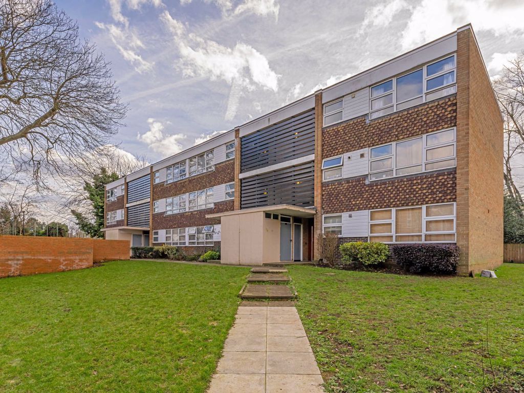 2 bed flat for sale in Bucklands Road, Teddington TW11 Zoopla