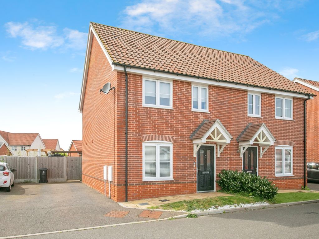 2 bed semidetached house for sale in Russet Way, Alresford, Colchester