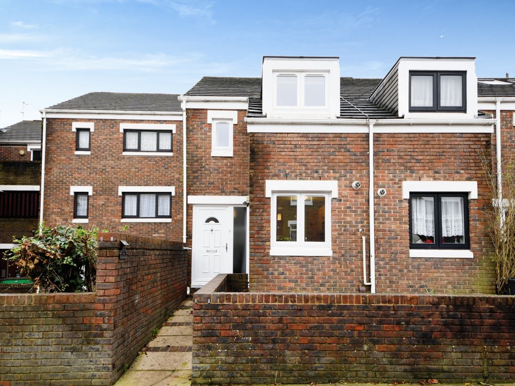 2 bed terraced house for sale in Manger Road, Holloway N7 Zoopla