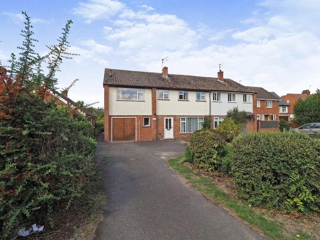 5 bed semidetached house for sale in Weston Road, AstonOnTrent