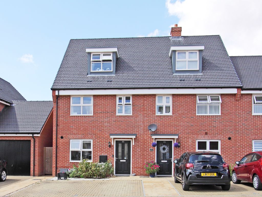 3 bed semidetached house for sale in Hawthorn Avenue, Andover SP11