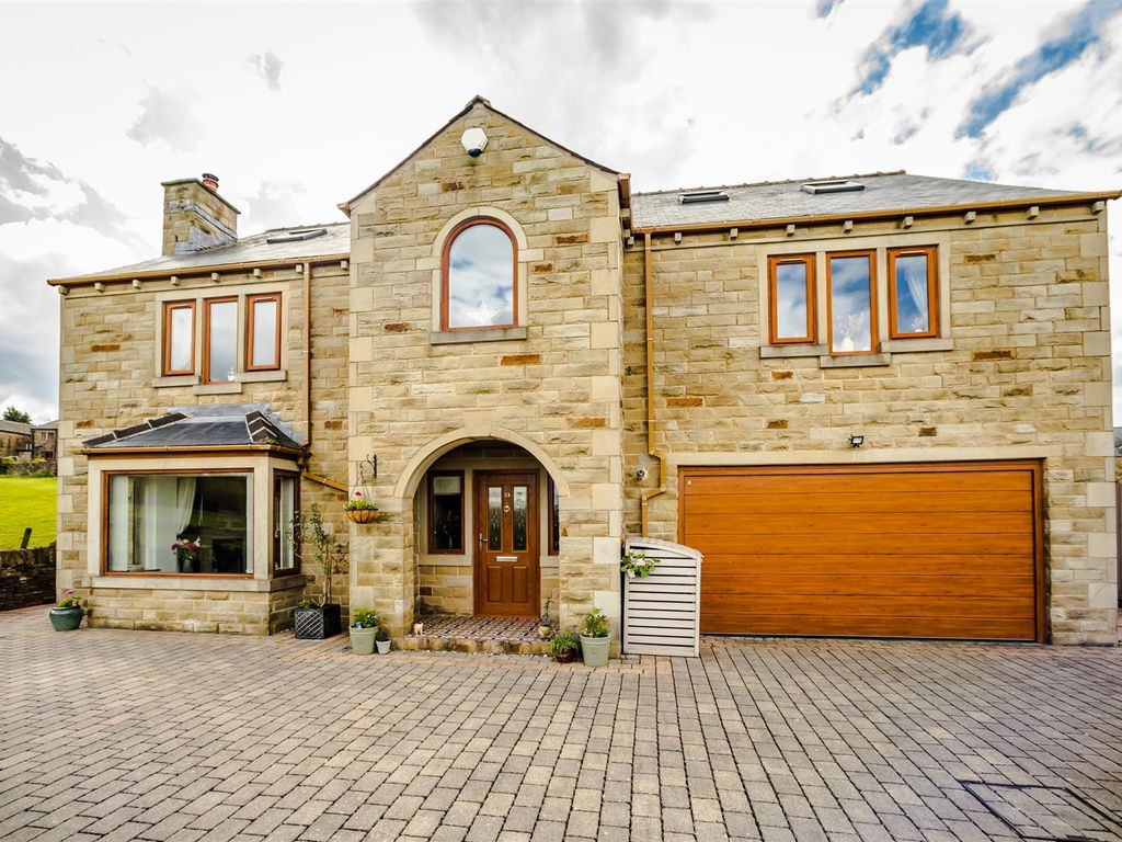 6 bed detached house for sale in Marsh Lane, Southowram, Halifax HX3, £
