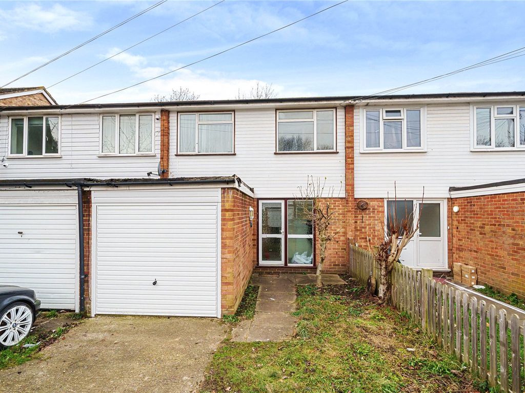 3 bed terraced house for sale in Willow Wood Crescent, London SE25, £