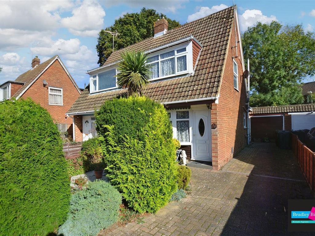 2 bed semidetached house for sale in Cleves Way, Ashford, Kent TN23