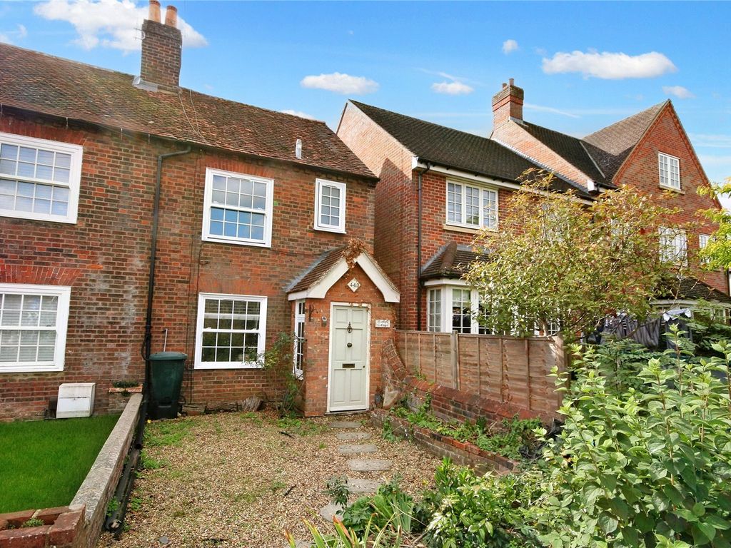 3 bed end terrace house for sale in London Road, Hemel Hempstead