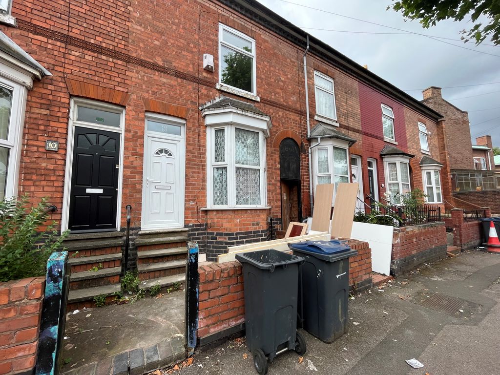 3 bed property to rent in Madeley Road, Sparkbrook, Birmingham B11, £