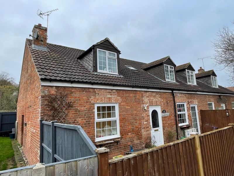 5 bed semidetached house for sale in Westover, Langport TA10, £380,000