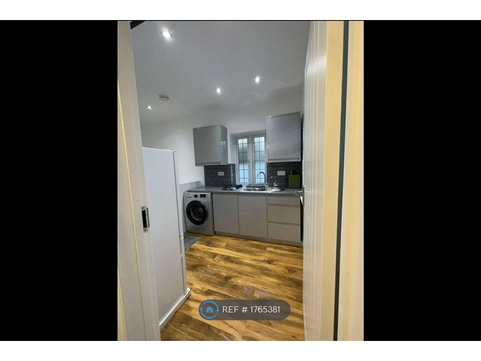 Studio to rent in Harrow, Harrow HA2, £1,000 pcm Zoopla