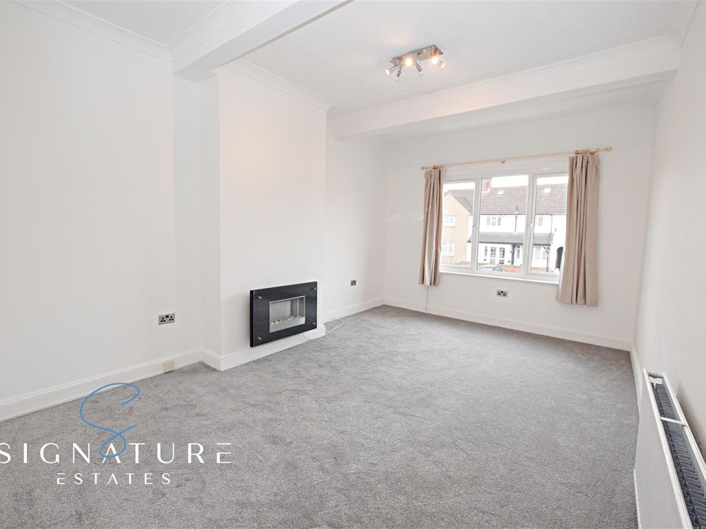 3 bed flat to rent in St. Albans Road, Watford WD24 Zoopla