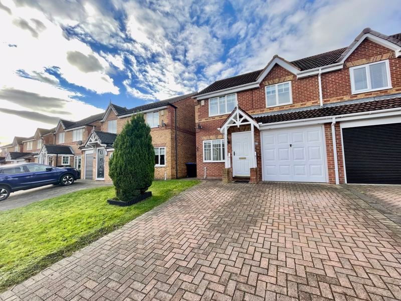 3 bed semidetached house for sale in Hamsterley Road, Newton Aycliffe