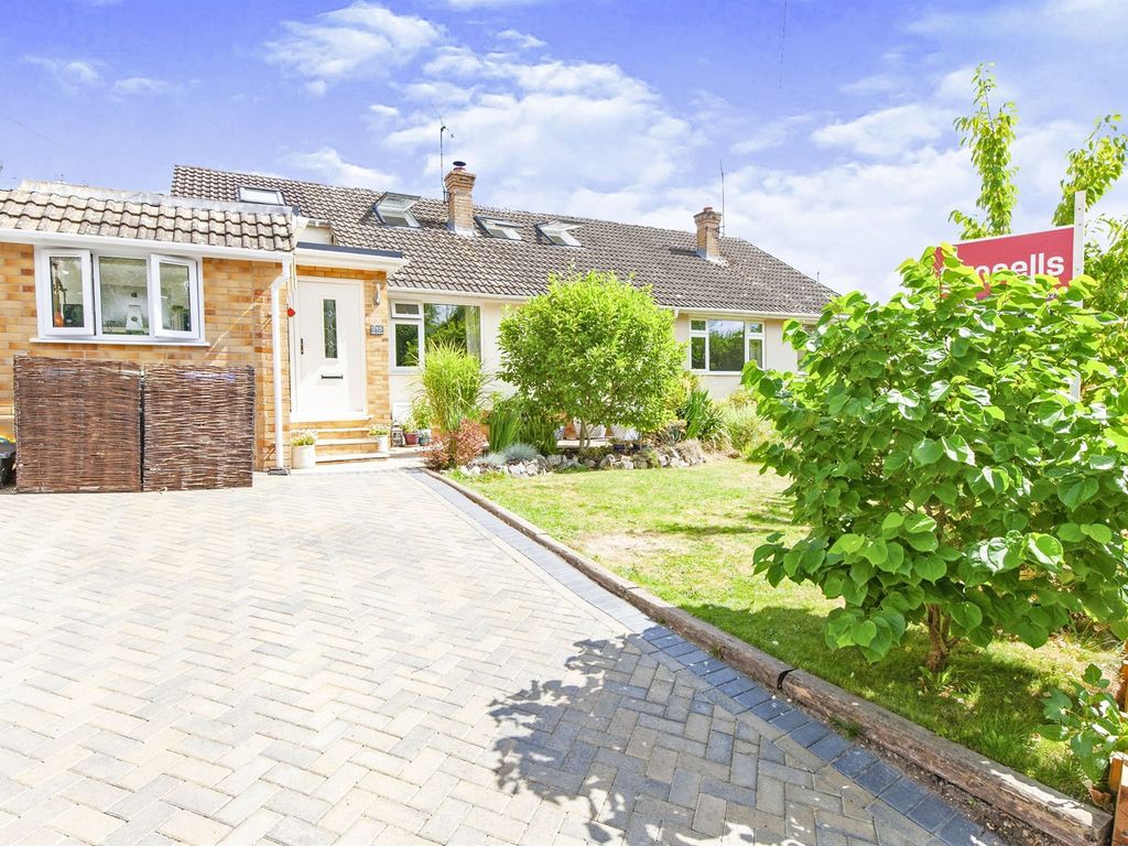 3 bed semidetached bungalow for sale in Willow Crescent, Warminster