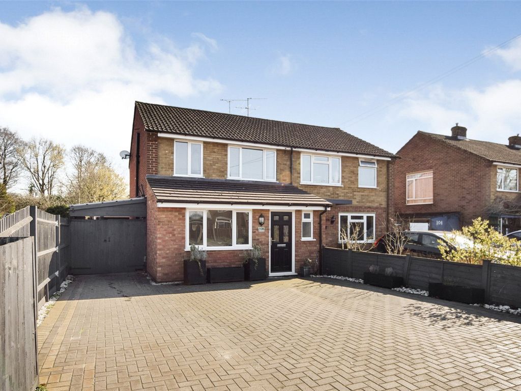3 bed semidetached house for sale in West Heath Road, Farnborough