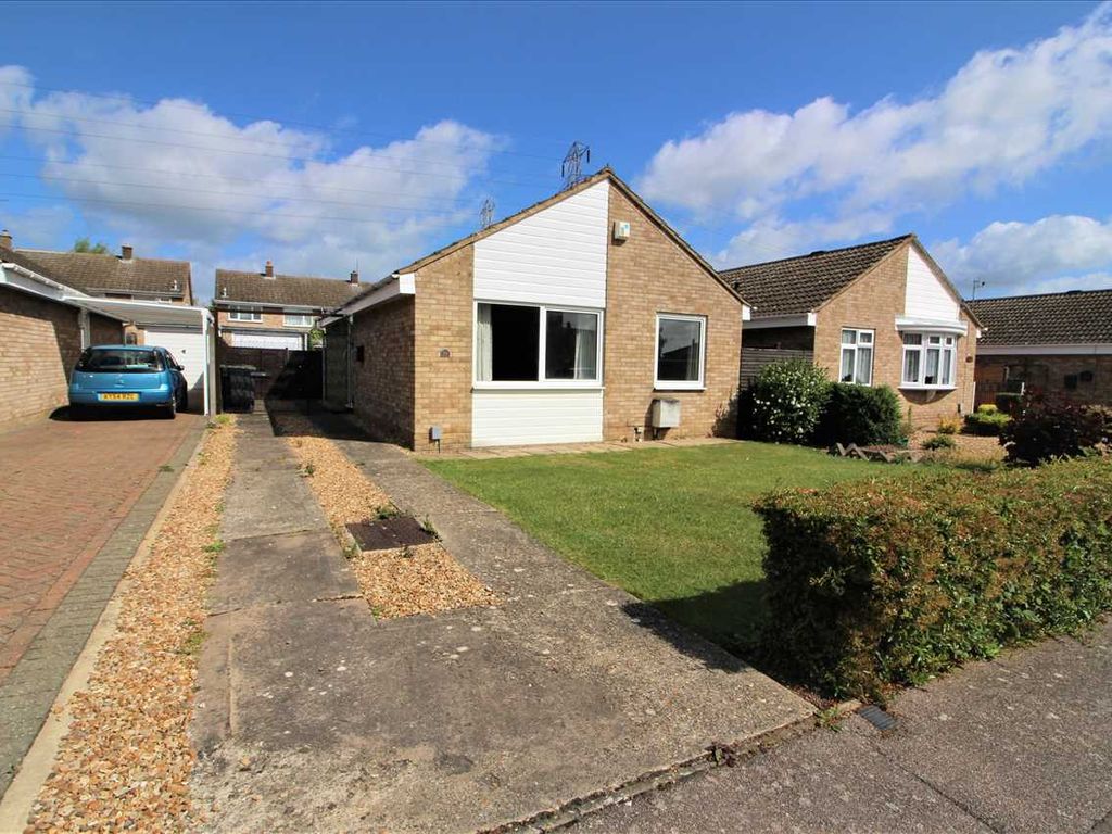 2 bed bungalow for sale in Orwell Close, Bedford MK41 Zoopla