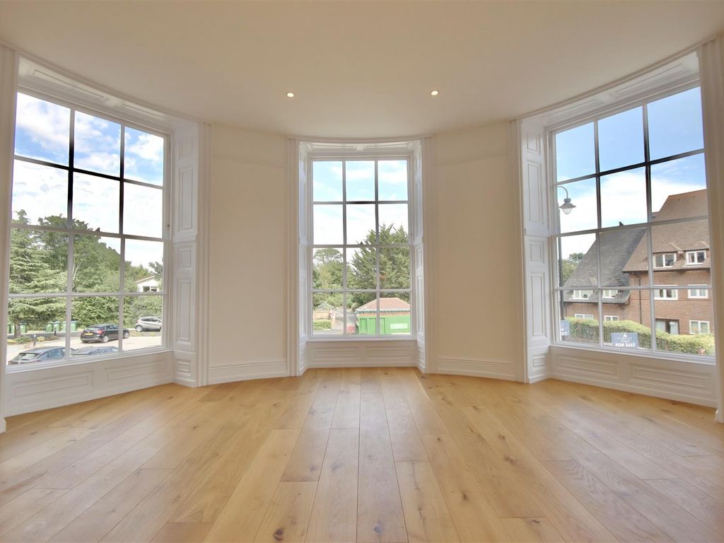 New home, 2 bed flat for sale in Wykeham Place, East Street, Fareham