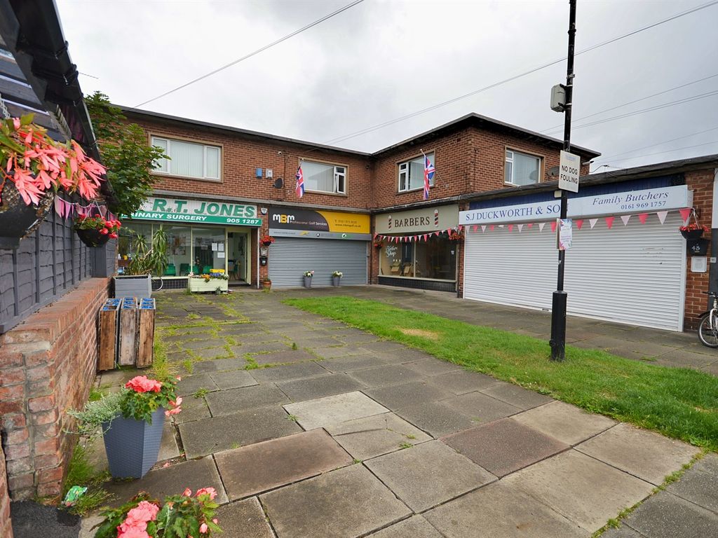 2 bed flat to rent in Green Lane, Sale M33 Zoopla