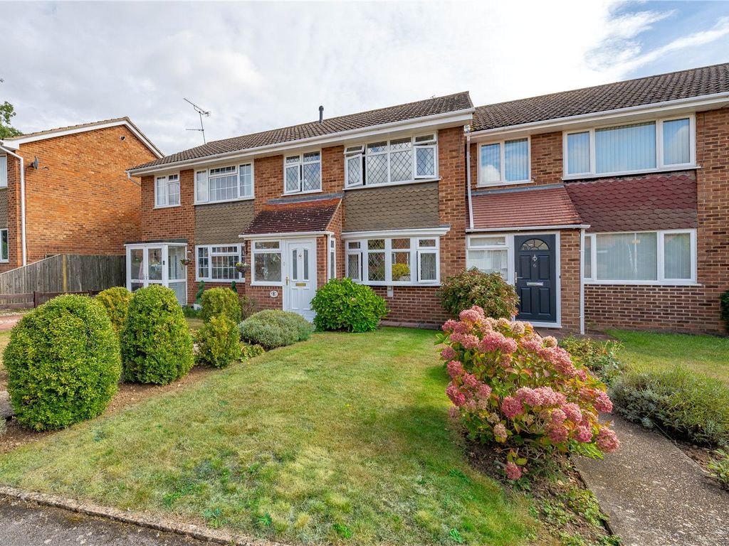 3 bed terraced house for sale in Cowden Road, Maidstone ME14, £325,000