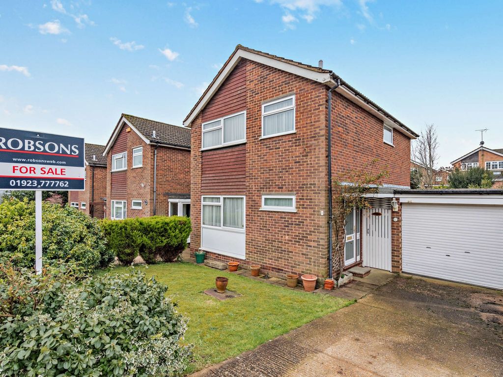 3 bed detached house for sale in Ashvale, Maple Cross, Rickmansworth