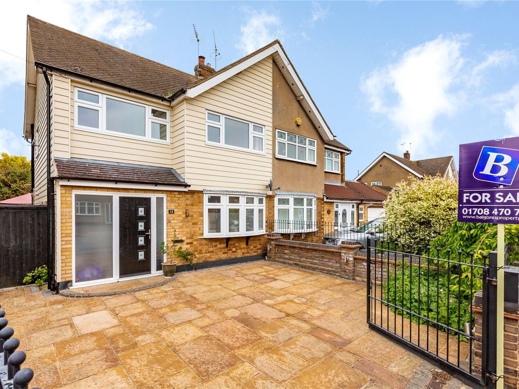 3 bed semidetached house for sale in Essex Gardens, Hornchurch RM11