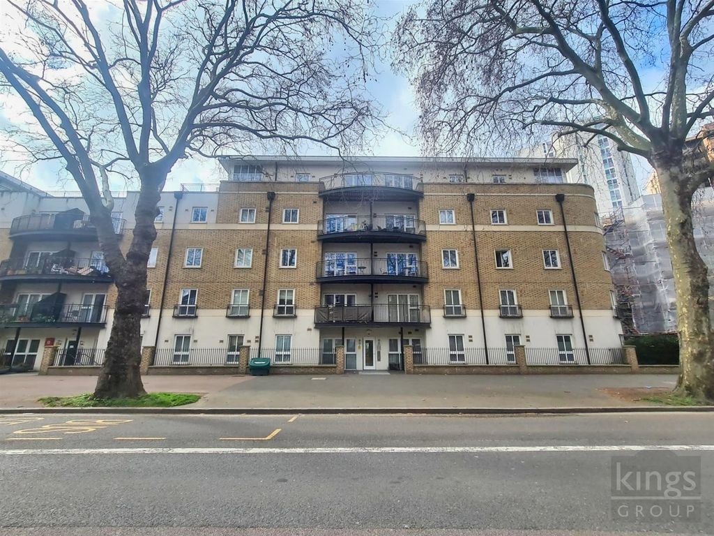 2 bed flat for sale in Kennington Road, London SE11 Zoopla